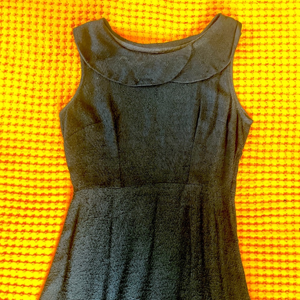 Vintage little black dress. Bib collar side zipper.